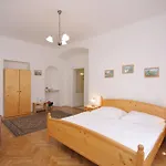 Hotel The Green Garland Prague